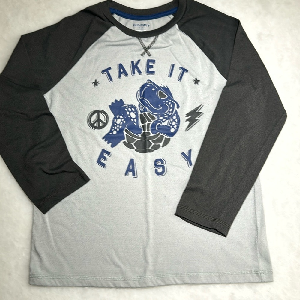 boys 10/12 Old Navy pull over shirt. lightweight